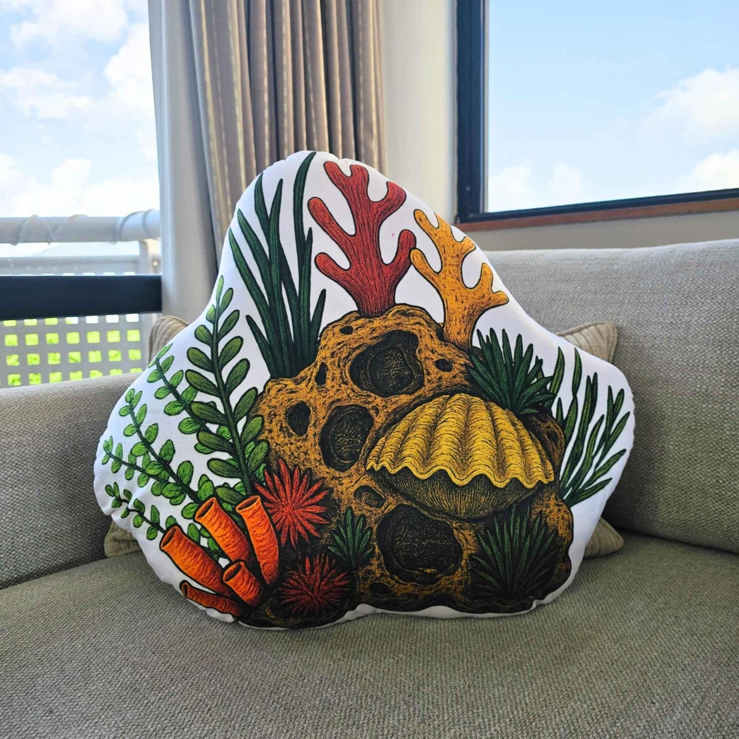 Bubble Reef - Aquascape Shaped Cushion - L 60 cm | FAWNE