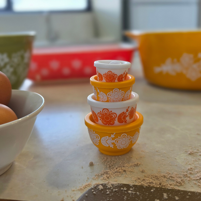 Miniature | Retro Mixing Bowl Set - Butterfly Gold Pattern - Ornament- 8cm - FAWNE