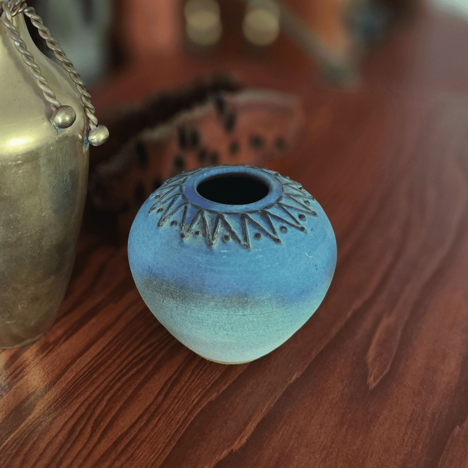 Vintage | Colin Bowes Australian Studio Pottery Vase - FAWNE