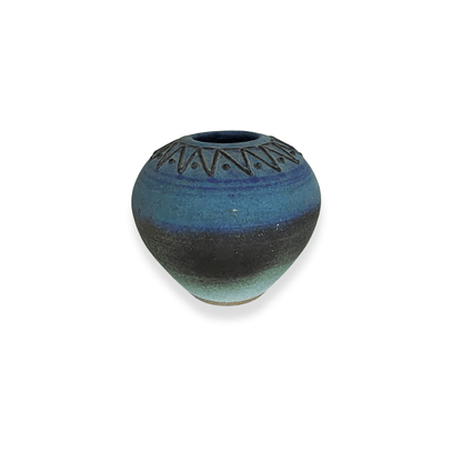Vintage | Colin Bowes Australian Studio Pottery Vase - FAWNE