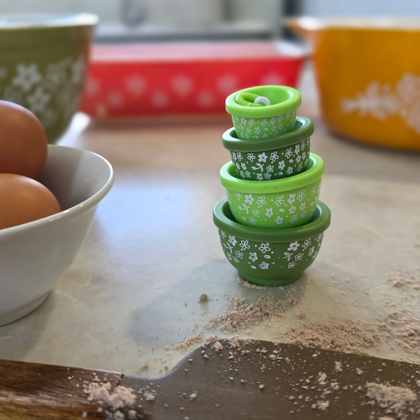 Miniature | Retro Mixing Bowl Set - Spring Blossom 1979 Pattern - Ornament - 8cm