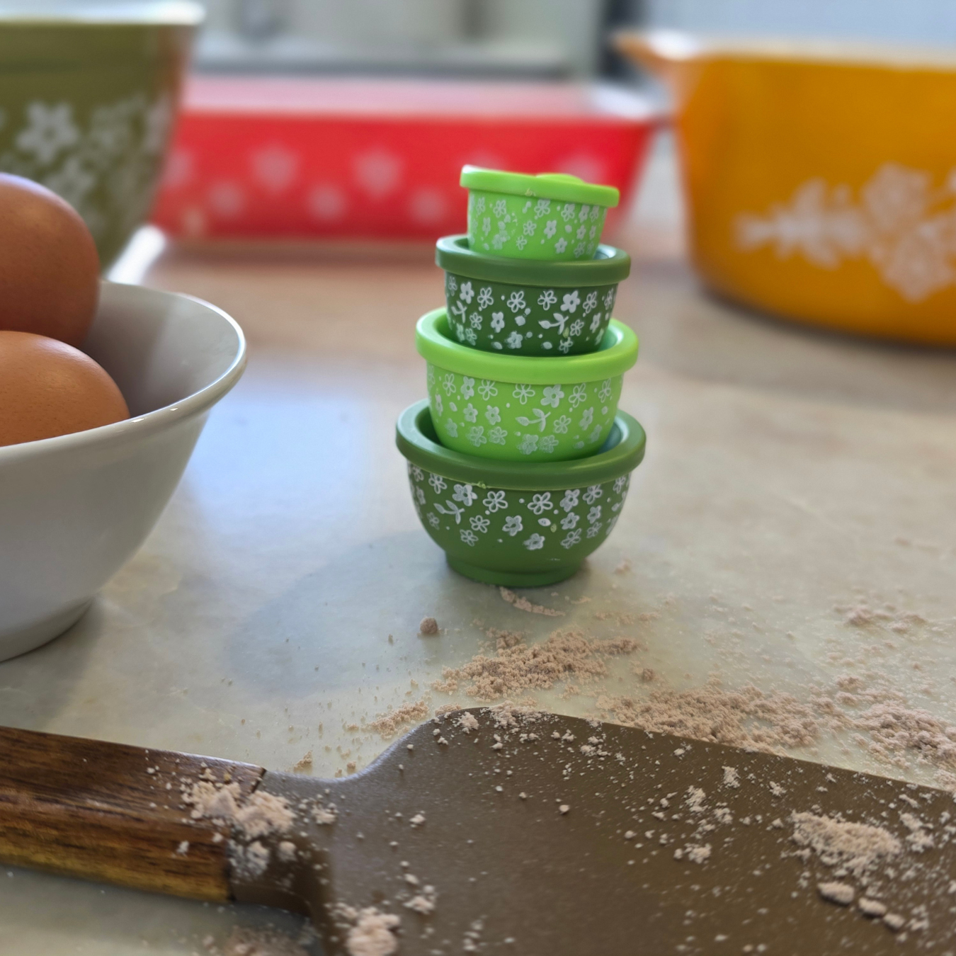 Miniature | Retro Mixing Bowl Set - Spring Blossom 1979 Pattern - Ornament - 8cm