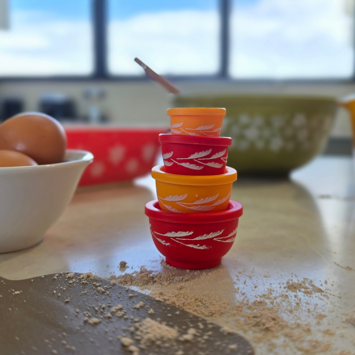 Miniature | Retro Mixing Bowl Set - Autumn Harvest Pattern - Ornament - 8cm