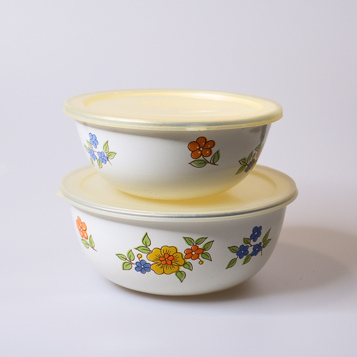Vintage | Enamel Nesting Bowls with Lids | Set of 3 Floral Pattern | Flying Crane