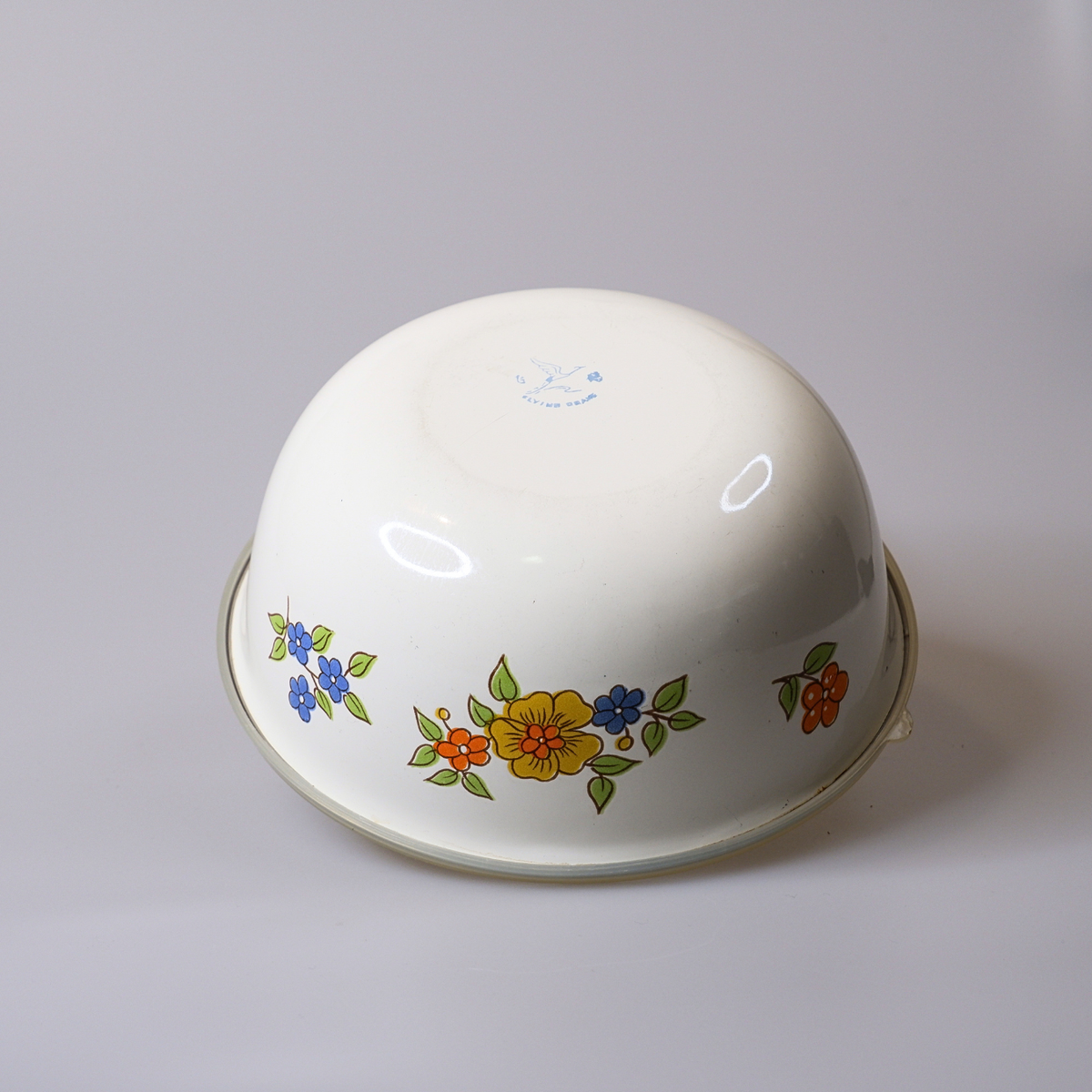 Vintage | Enamel Nesting Bowls with Lids | Set of 3 Floral Pattern | Flying Crane
