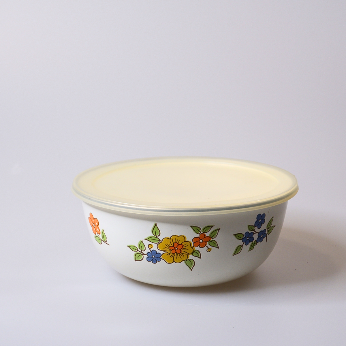 Vintage | Enamel Nesting Bowls with Lids | Set of 3 Floral Pattern | Flying Crane