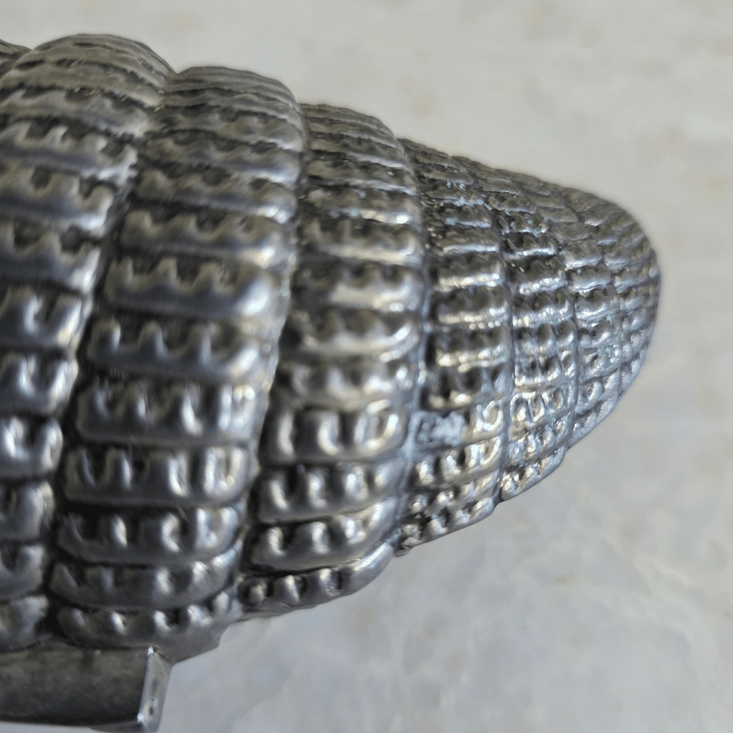 Vintage | Metal Shell Shaped Trinket Jewellery Box with Aged Patina - FAWNE